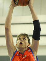 Alexey Shved became the game best scorer (photo from archive)