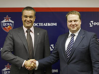 Andrey Vatutin and Anton Kolpakov (photo M. Serbin, cskabasket.com)