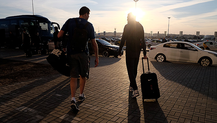 Victor Khryapa and Semen Antonov (photo: M. Serbin, cskabasket.com)