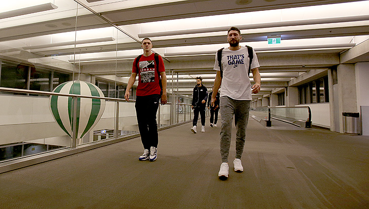 Semen Antonov and Nikita Kurbanov (photo: M. Serbin, cskabasket.com)