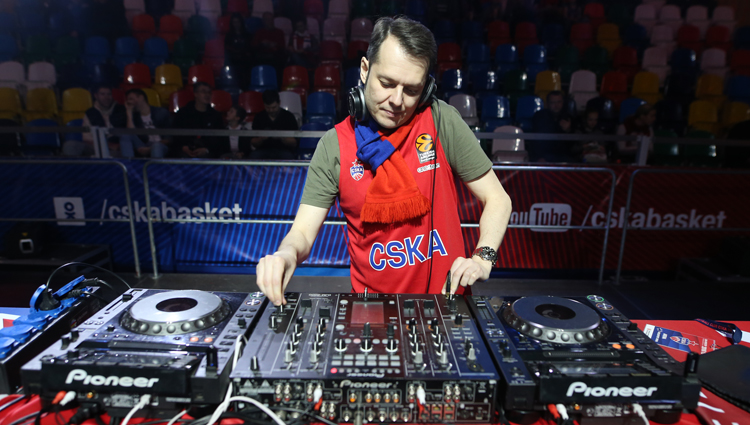 DJ Korean (photo: M. Serbin, cskabasket.com)